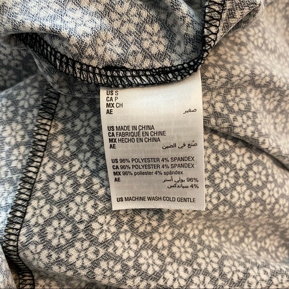 NWT “AND NOW THIS” Small, Black w/ White Long Sleeve Geo Print Polo Shirt - Picture 10 of 16